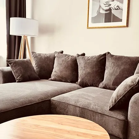 Hell, Gemuetlich, Zentral - Am Dom アパート *